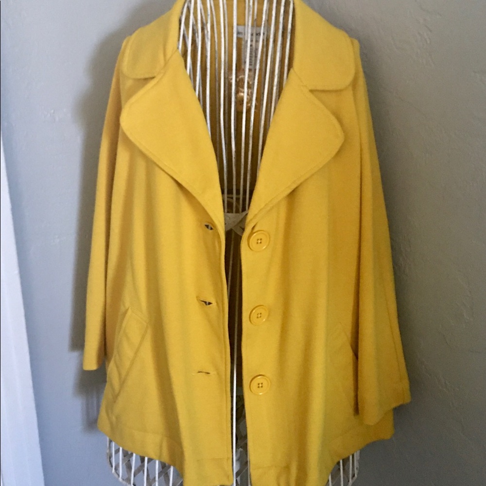 Light Cropped Blazer-like Jacket
